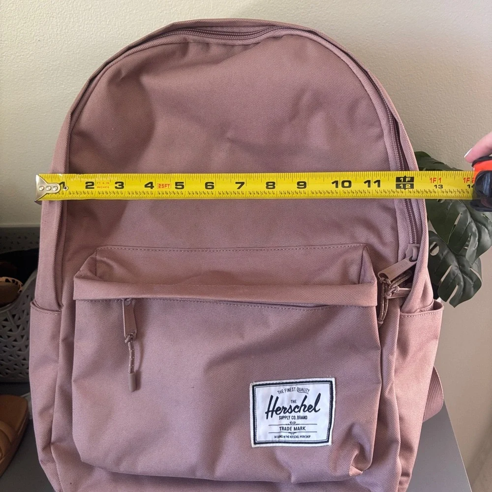 Herschel Supply Company backpack in mauve pink - Picture 2 of 10